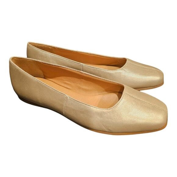 CHELSEA & VIOLET Platinum Gold Leather Ballet Flats - Size 12 New - Picture 1 of 7